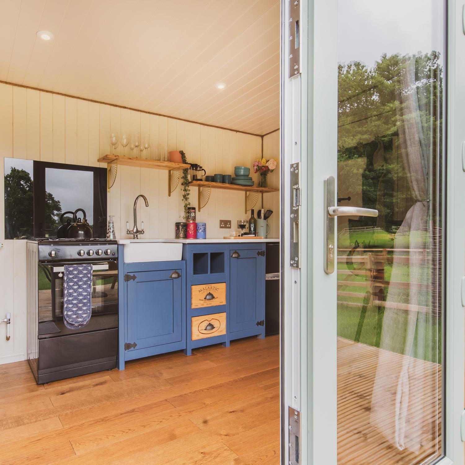 The Hideaway At Hiddenwood Glamping Hotel Corsley Exterior foto