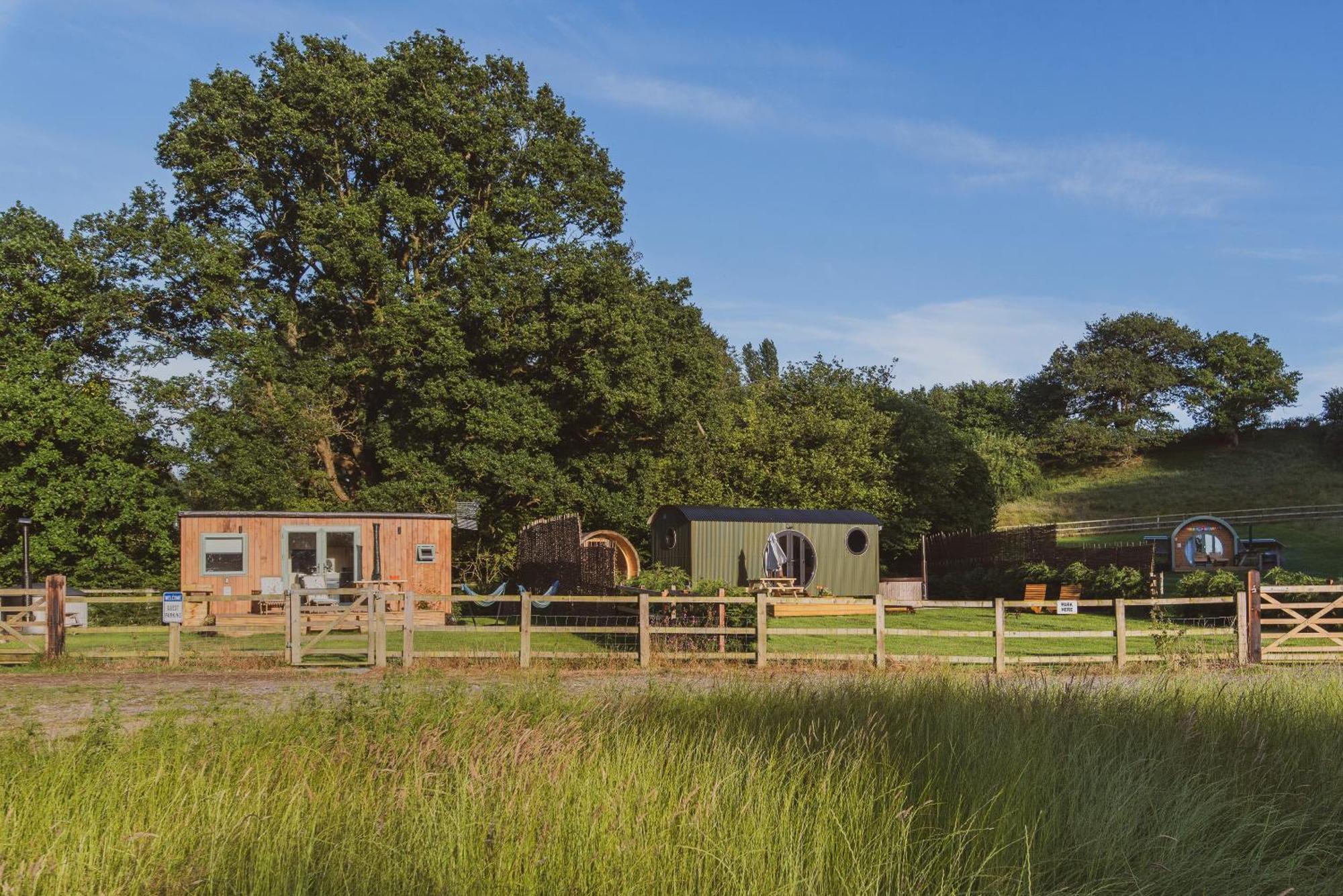 The Hideaway At Hiddenwood Glamping Hotel Corsley Exterior foto
